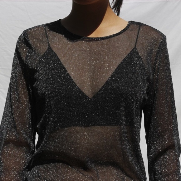 Top - Picture 1 of 2